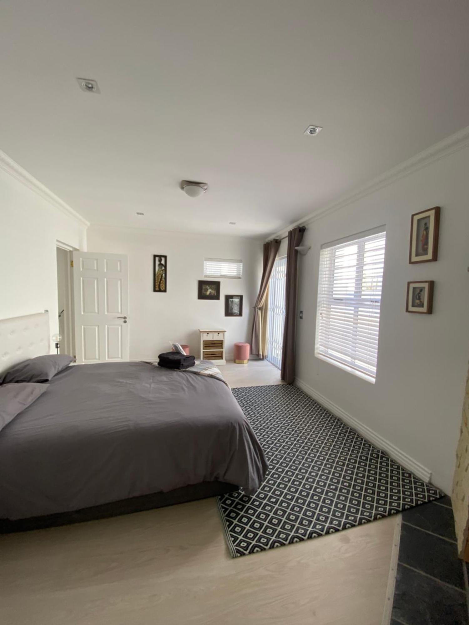 Bed And Breakfast Villa Livadia Cape Town Bagian luar foto