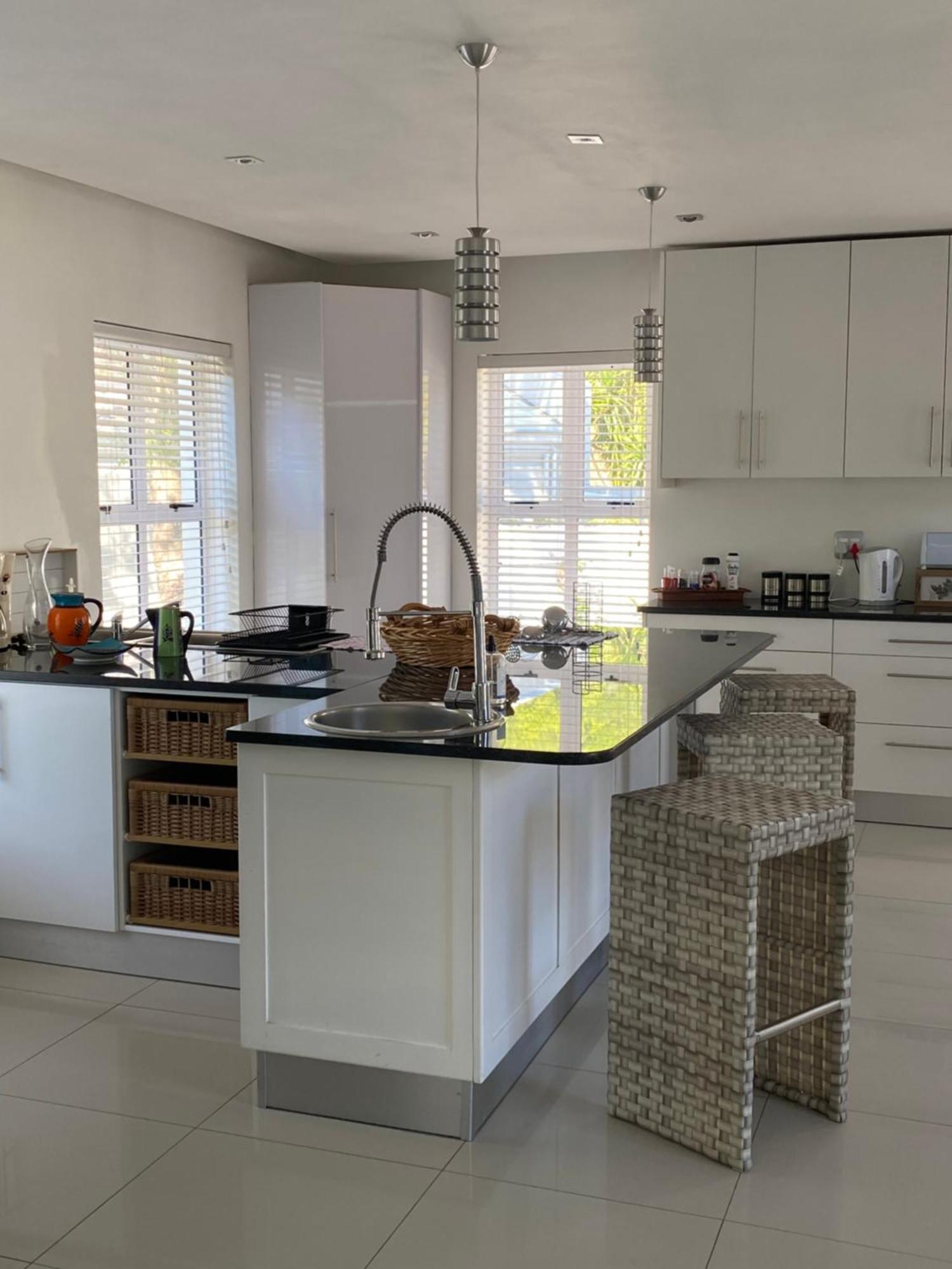 Bed And Breakfast Villa Livadia Cape Town Bagian luar foto